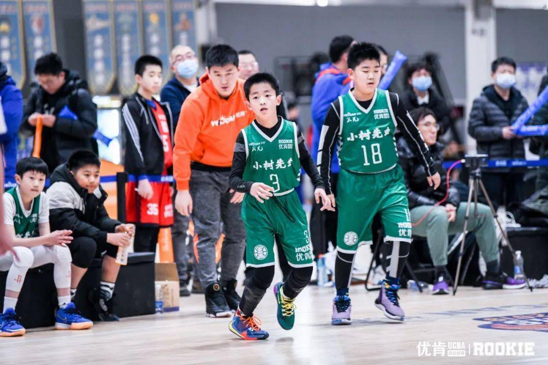 Rookie连续十二场比赛得分超过最后时刻胜出，篮网不断突破！